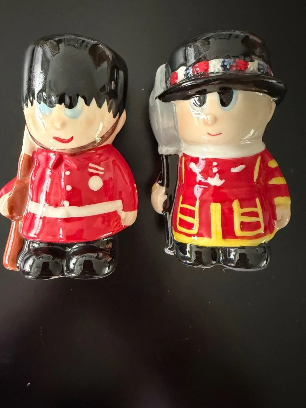 Guardsman And Beefeater Salt And Pepper Shakers